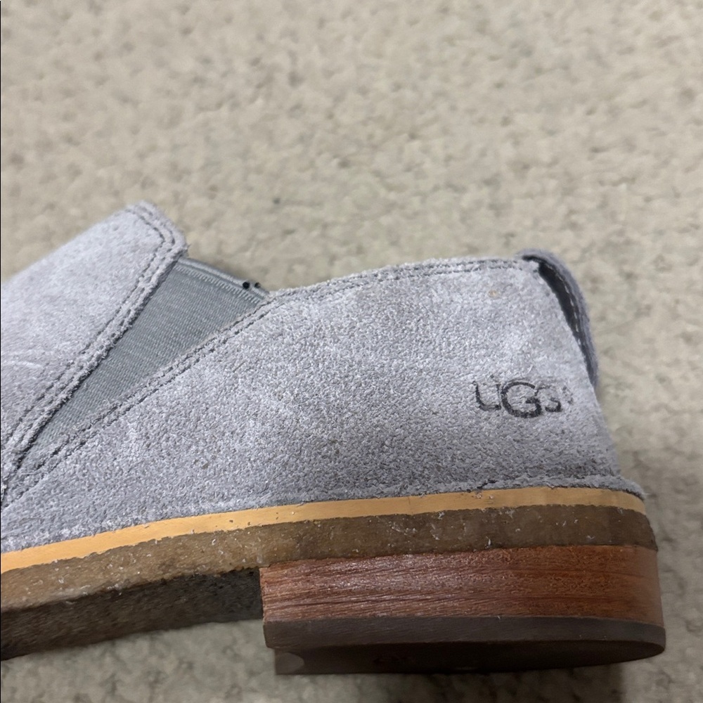 UGG Suede Grey Size 6.5 Loafer - Picture 7 of 13